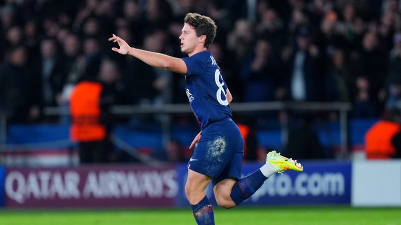 Neves beschert PSG Last-Minute-Erfolg über Lyon