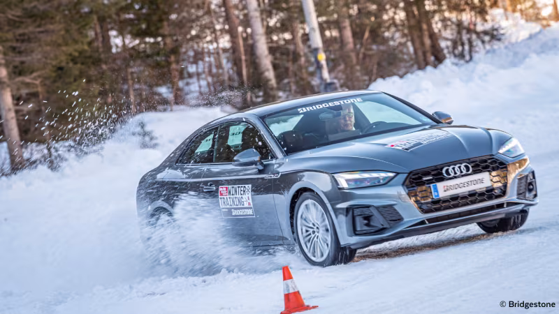 Dein Slot im Bridgestone Winterfahrtraining der Extraklasse!
