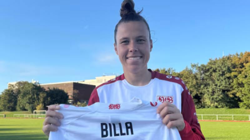 Signiertes Nicole Billa Heimtrikot vom VfB Stuttgart