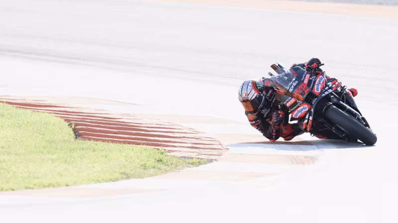 Bezzecchi holt letzten MotoGP-Sieg der Saison