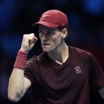 Sinner triumphiert im letzten Kracher 2025 gegen Alcaraz