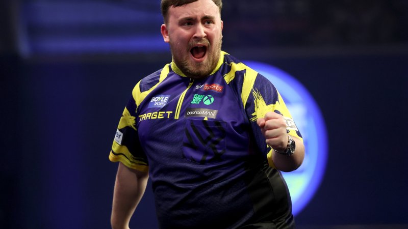 Luke Littler erobert die Darts-Spitze