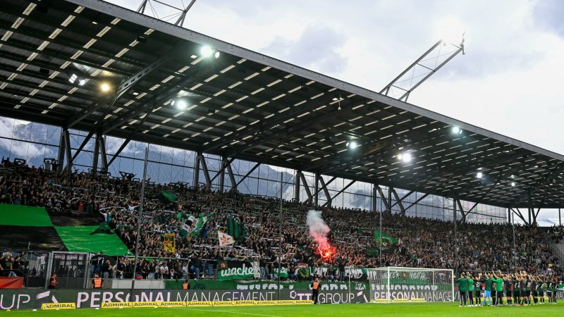 Ausschreitungen: Wacker-"Fans" liefern sich Kämpfe mit Polizei