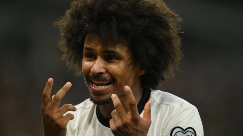 Adeyemi-Waffeneklat: "Dachte, er hat eine Panzerfaust im Keller"