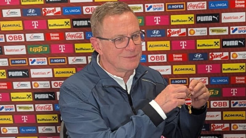 Rangnick ließ Glücksbringer für alle ÖFB-Kicker anfertigen