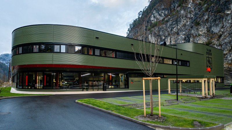 Mega! Bilder vom neuen Headquarter der Hirscher-Skimarke