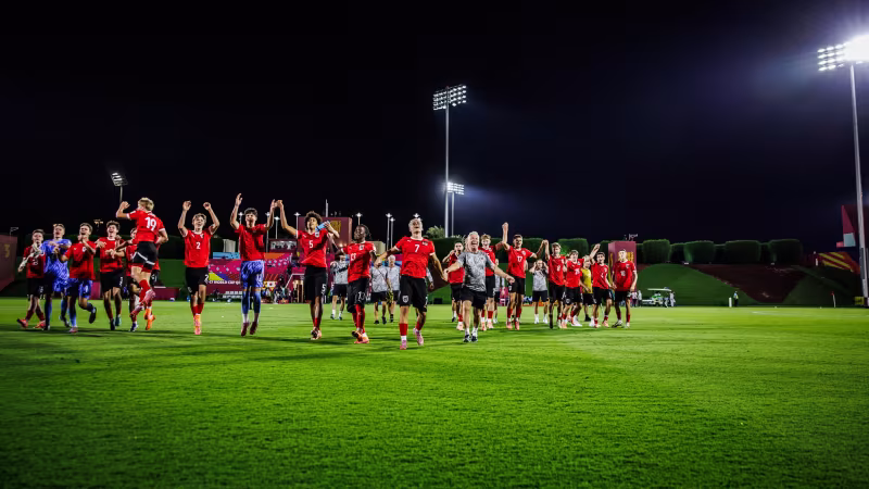 Party mit Klappstuhl! ÖFB-U17 lässt es in der Kabine krachen