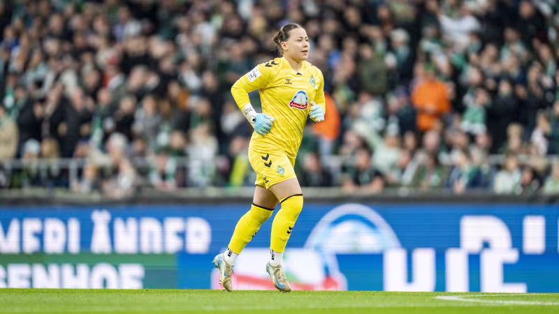 El Sherif hält in deutscher Liga Feiersinger-Elfer für Bremen