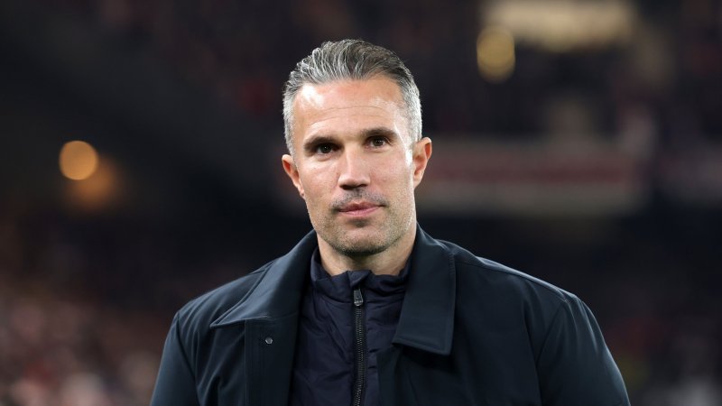 Robin van Persie wechselt Sohn zum Profidebüt ein