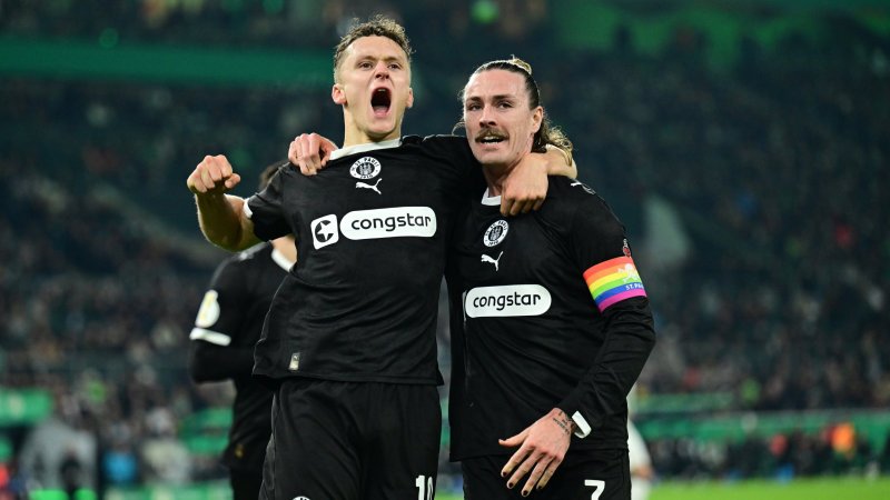 St. Pauli wirft Kevin Stögers Gladbacher aus dem Pokal