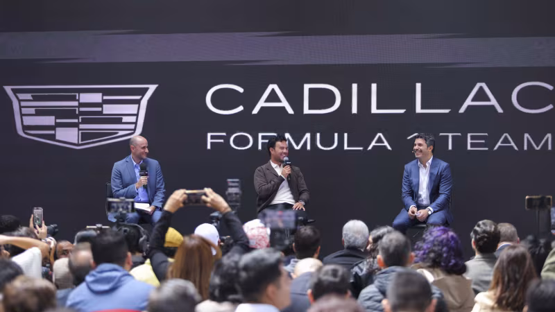 Cadillac präsentiert Premierendesign während Super Bowl