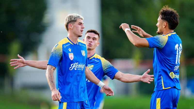 Im Nachbarland: Ex-Stripfinger unterschreibt bei Erstliga-Klub