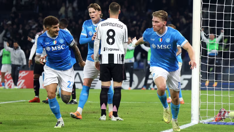 Napoli nach Sieg über Juventus Serie-A-Spitzenreiter
