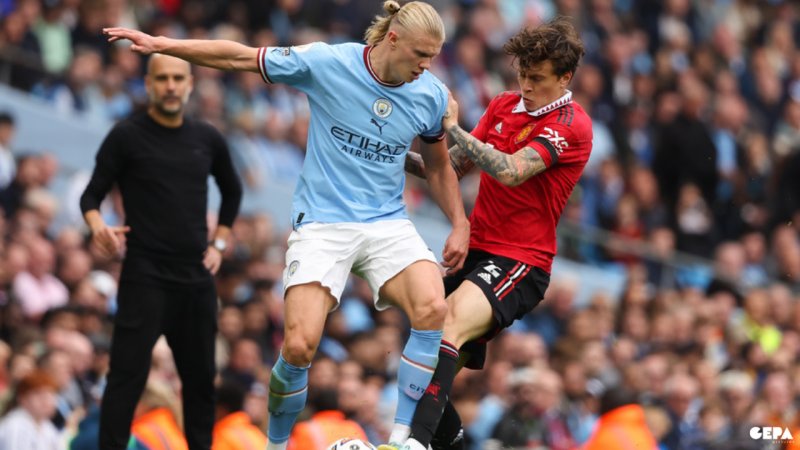 Originalverpackte 2022-23 PANINI Premier League Donruss Elite Box