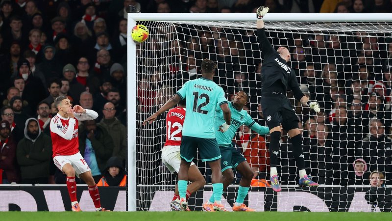 Slapstick und Last-Minute-Tor: Arsenal schlägt Wolverhampton spät