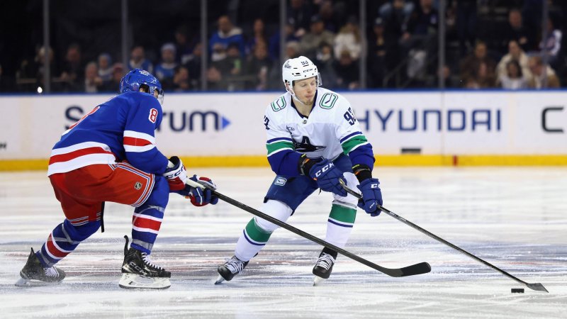 Rossi jubelt auch in zweiten NHL-Match für neuen Klub