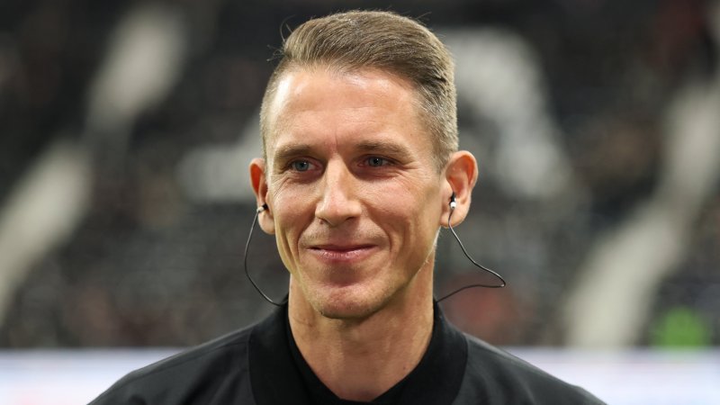 VfL Wolfsburg präsentiert neuen Cheftrainer