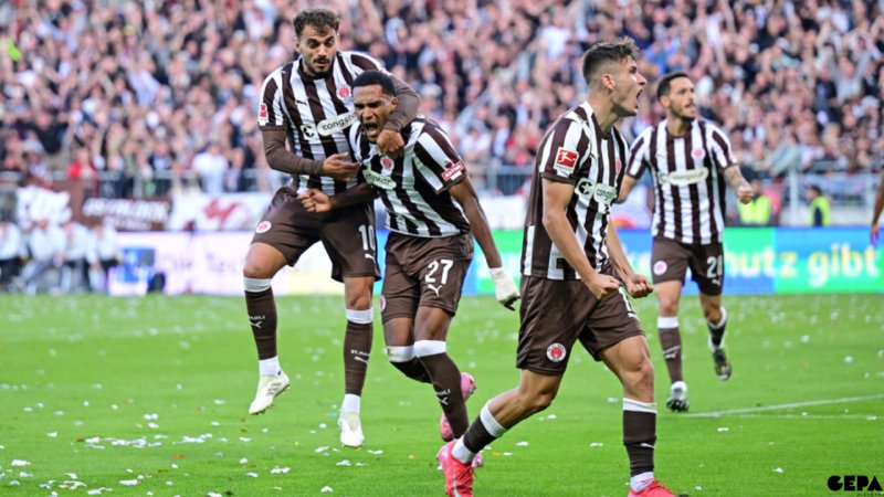 Einzigartiges Sammlerstück: signiertes FC St. Pauli Team-Trikot