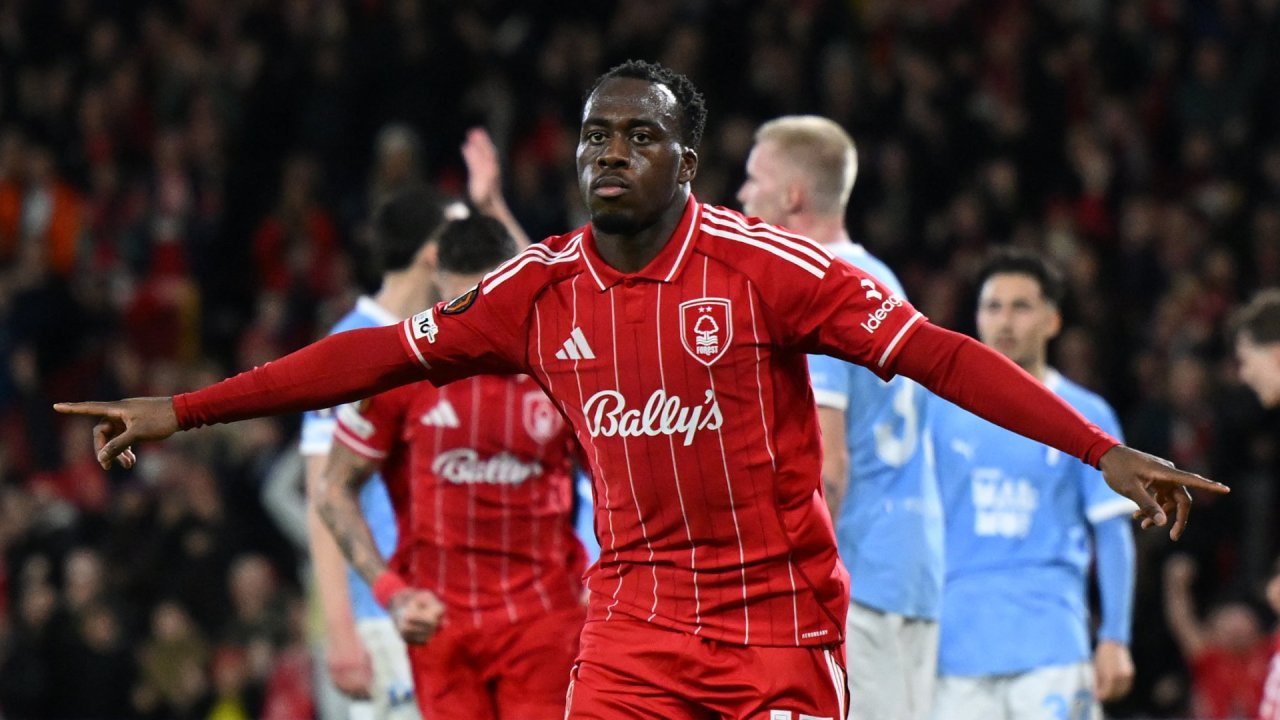 Bild für Frankfurt holt Stürmer aus der Premier League