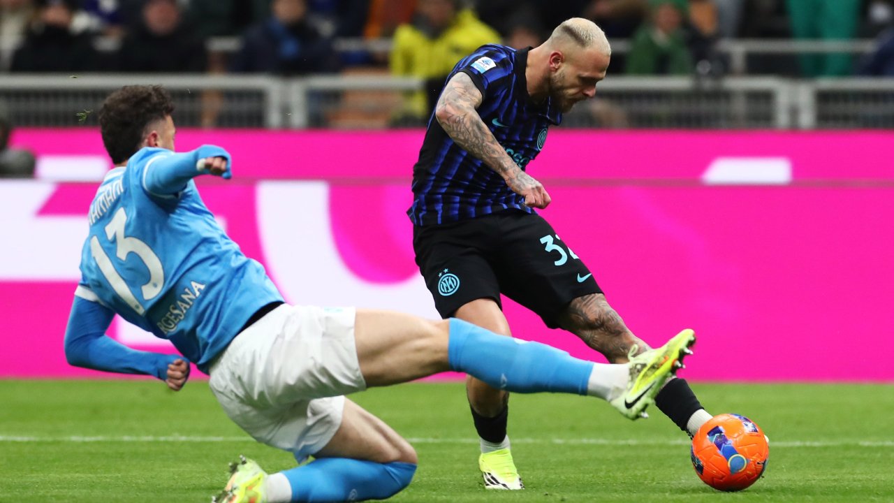 Bild für McTominay-Doppelpack! Napoli rettet Punkt bei Inter