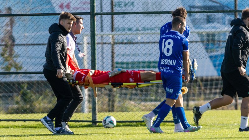 Diagnose da: Schwere Verletzung bei Blau-Weiß-Goalie Baier