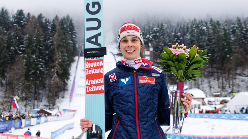 Endlich! Lisa Eder springt in Zao zu erstem Weltcupsieg