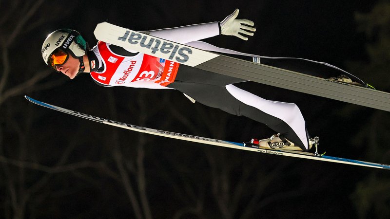 Prevc dominiert WM-Quali - ÖSV-Youngster Embacher stark