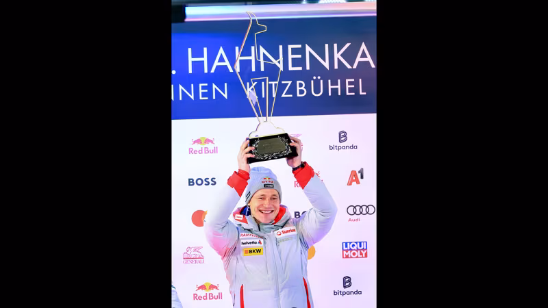 Bilder der Siegerehrung für den Super-G in Kitzbühel