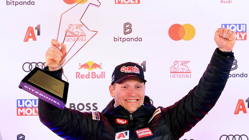 Bilder der Siegerehrung für den Super-G in Kitzbühel