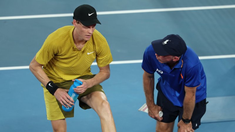 Sinner müht sich trotz Krämpfen ins Melbourne-Achtelfinale