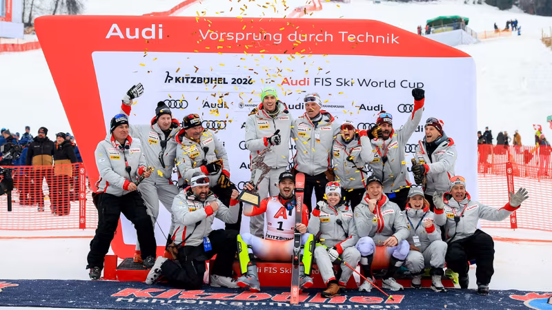 Kitzbühel-Slalom: Bilder der Siegerehrung mit Manuel Feller
