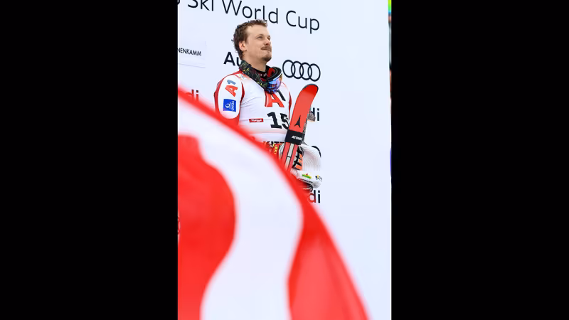 Kitzbühel-Slalom: Bilder der Siegerehrung mit Manuel Feller