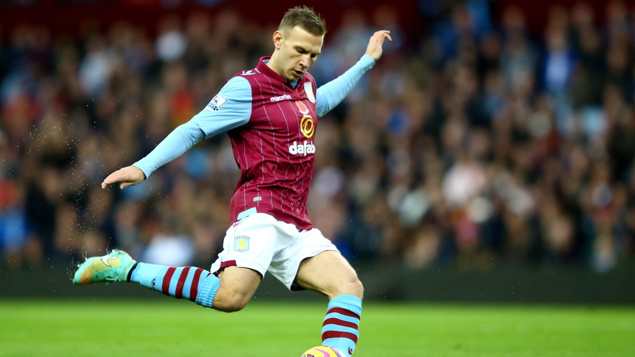 Bild für Ex-Villan Weimann sieht für Salzburg nur kleine Siegchancen