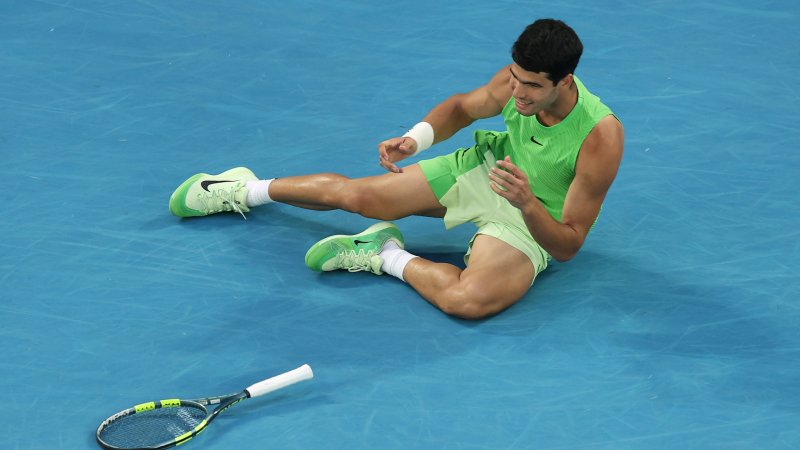 Marathon-Match! Alcaraz kämpft sich gegen Zverev ins Finale