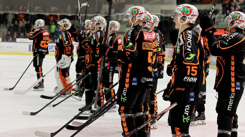 Zittersieg gegen Innsbruck: 99ers pirschen sich an den KAC heran