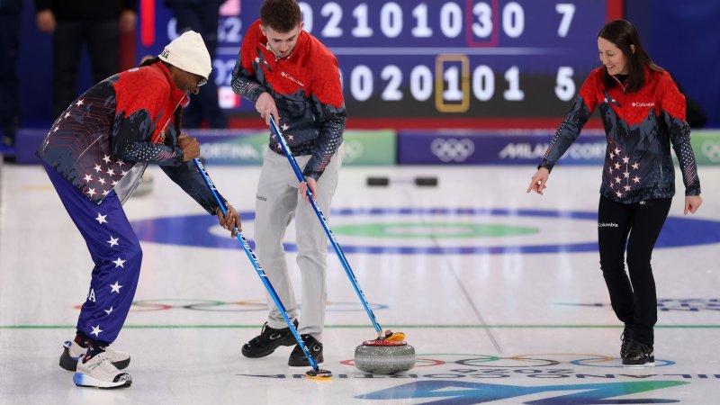 Snoop Dogg am Eis! Rapper versucht sich im Curling