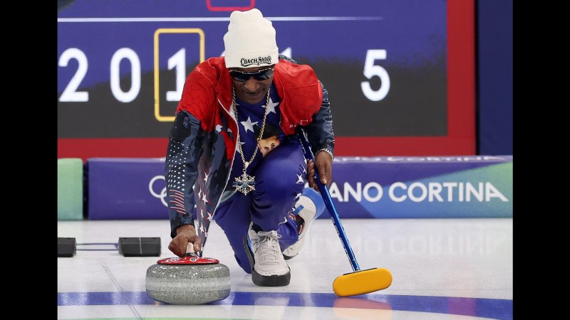 Snoop Dogg am Eis! Rapper versucht sich im Curling