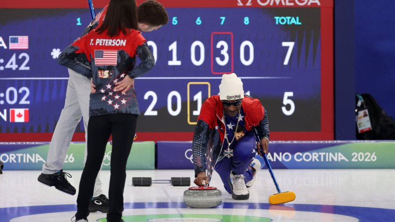 Snoop Dogg am Eis! Rapper versucht sich im Curling