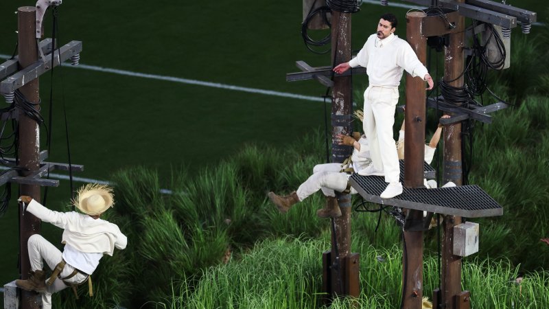 Die besten Bilder Bad Bunnys Super-Bowl-Halftime-Show