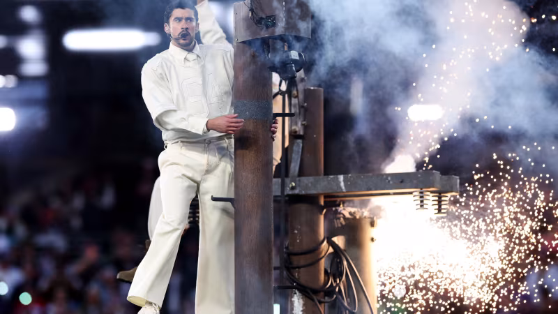 Die besten Bilder Bad Bunnys Super-Bowl-Halftime-Show