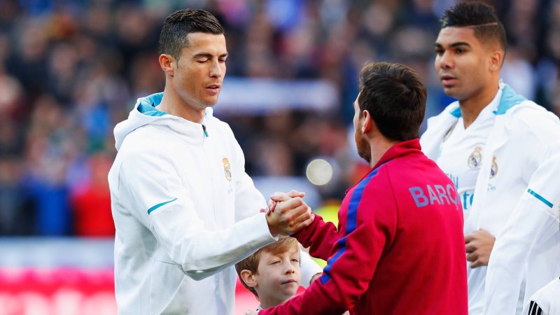 Irres Gerücht: Spielen Messi und Ronaldo bald zusammen?