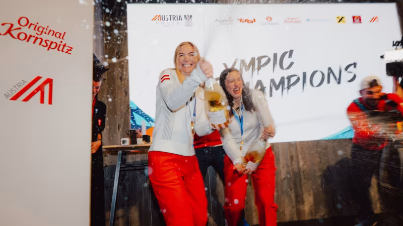 GOLD! Die Jubelbilder der Team-Kombi