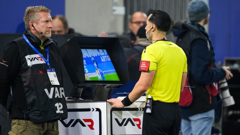 Challenge! Bundesliga erwägt Alternative zum VAR