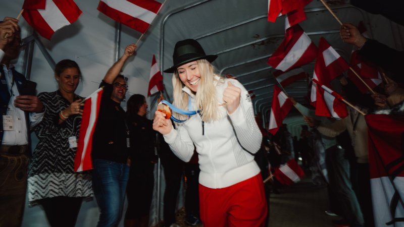 Party mit Brignone! So ließ es Hütter im Österreich-Haus krachen