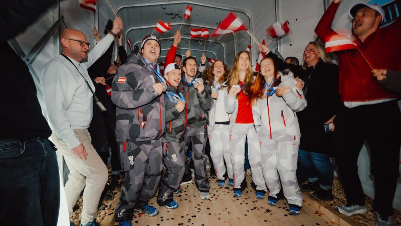 Bilder! Medaillen-Rodler feiern im Österreich-Haus