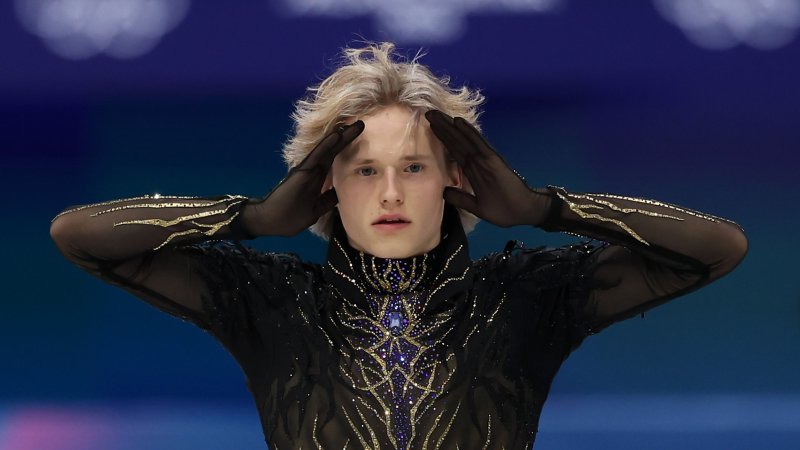 Unfassbar! US-Star stürzt beim Eiskunstlauf-Finale