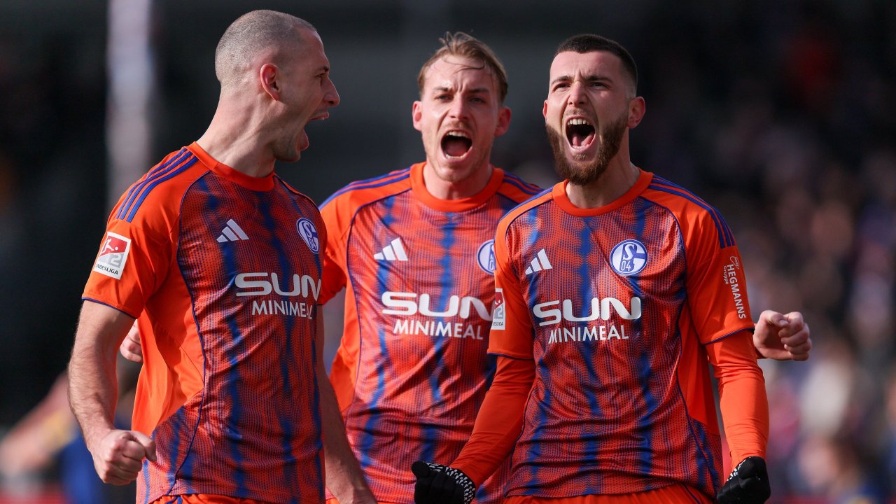 Bild für Schalke kämpft sich zurück an die Tabellenspitze