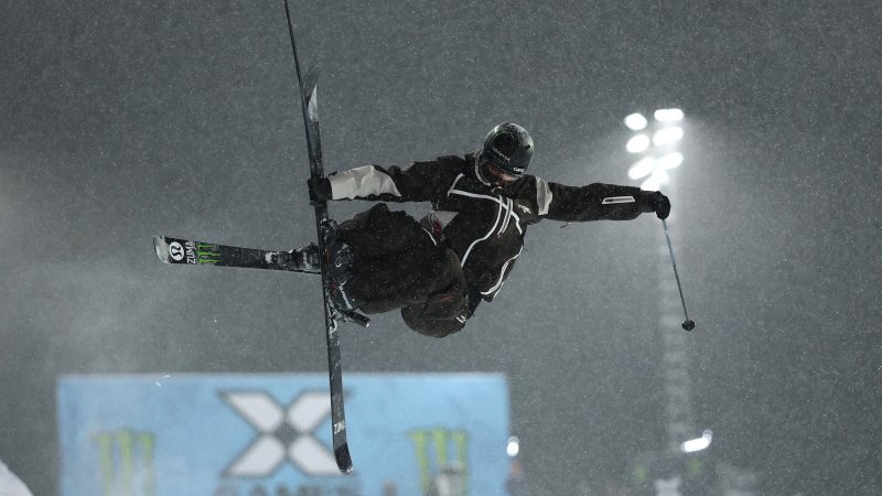 Kanadische Freestylerin schwer in Halfpipe gestürzt