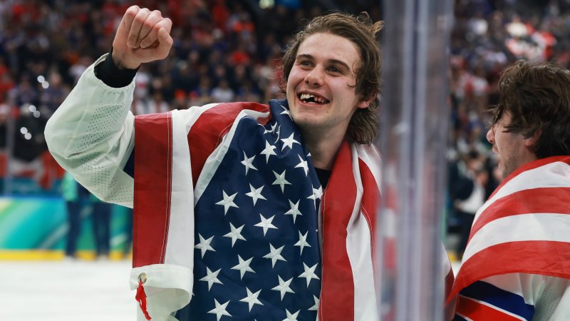 Zahnlos zu Gold: USA-Held verlor im Eishockey-Finale Zähne