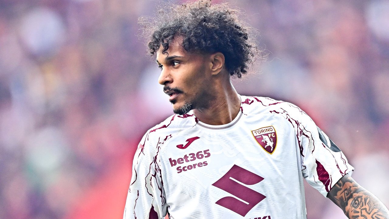 Kothaufen vor Trainingsgelände: Fan-Protest bei Lazaro-Klub